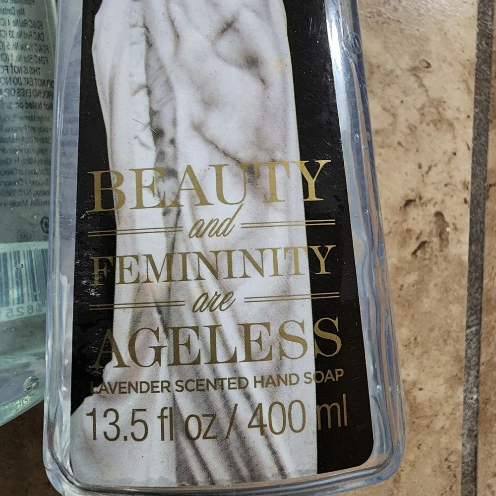 Swt Of 3 Marilyn Monroe Scented Hand Soap Chapagne, White Blossom,‎ Lavender